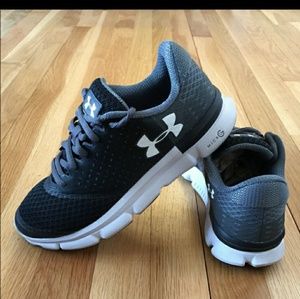 Under Armour Micro G Running Shoe